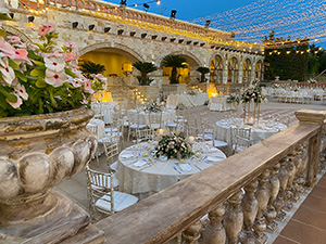 αιθουσα δεξιωσεων LE CHATEAU παιανια